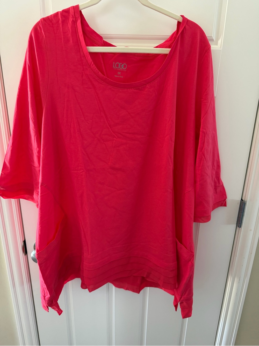 Logo Lori Goldstein 3X  hot pink